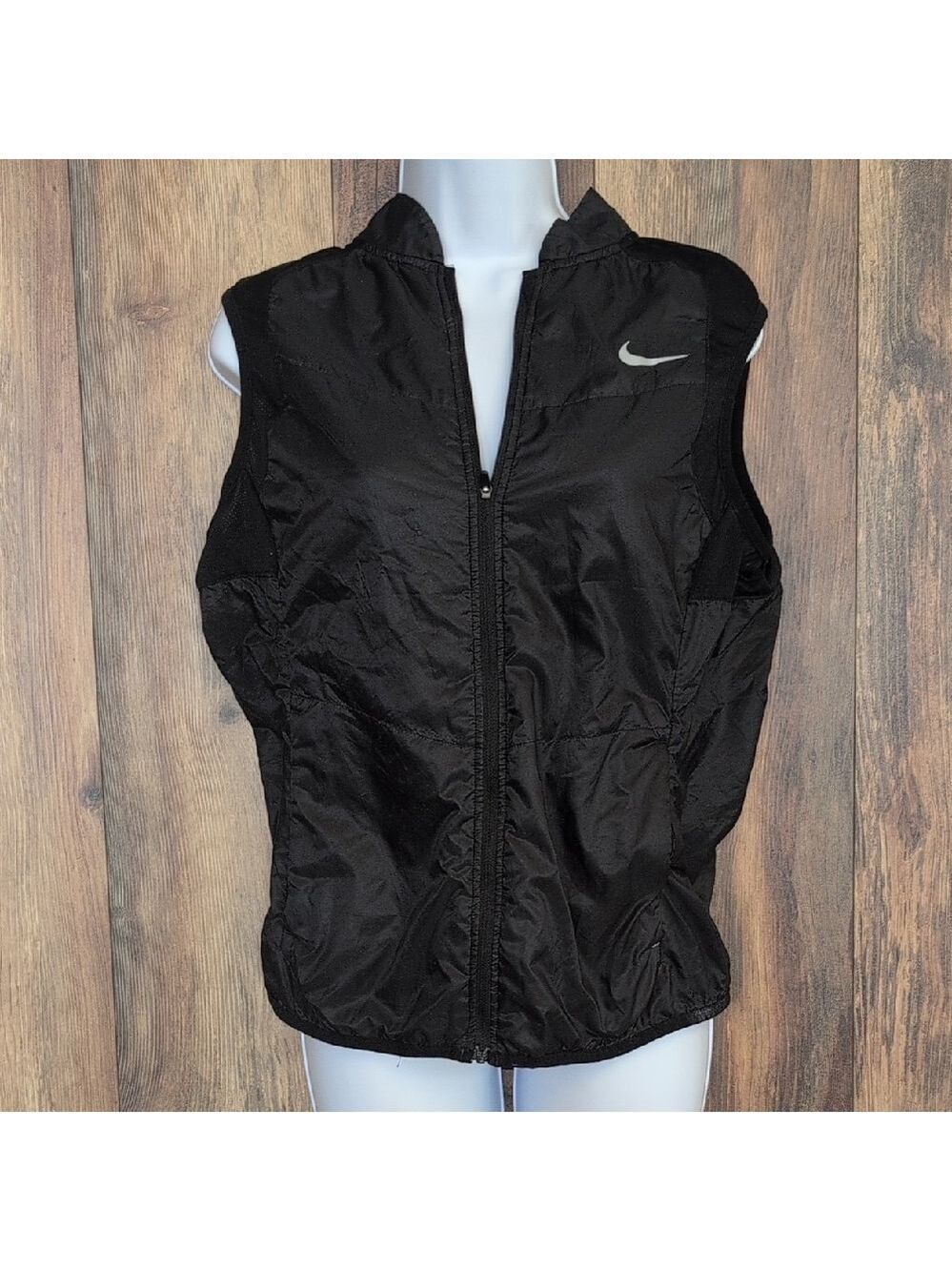 Nike Running Women's Black Lightweight Mesh Trim Vest L M228